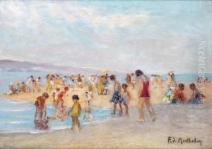 Plage Animee En Mediterranee