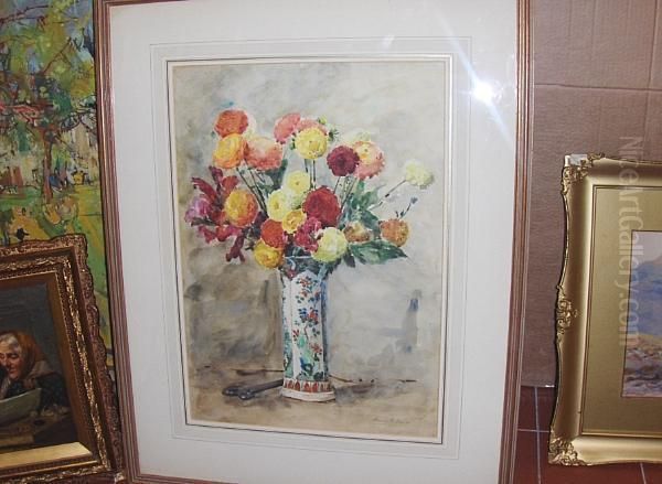 Ranunculas In Famille Verte - view 1