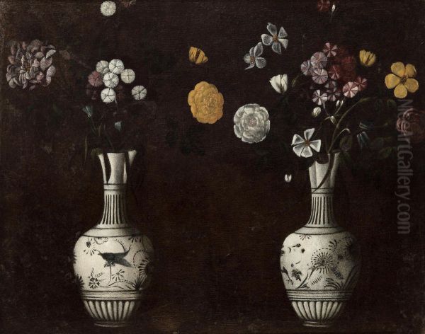 Due Vasi Bianchi Con Bouquet Di Fiori - view 1
