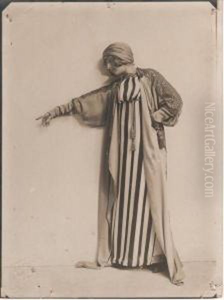 2 Photographies De Charlotte Lyses Dans Nono - view 1