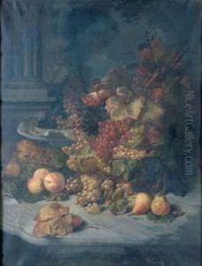 Pommes Et Raisins Au Pied D'une Colonne.