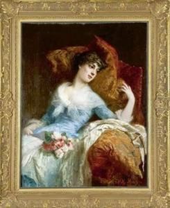 Jeune Femme Alanguie Sur Un Fauteuil Jeune Femme Alanguie Sur Un Fauteuil