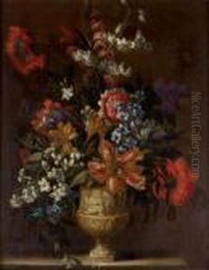 Bouquet De Fleurs Dans Un Vase En Marbre Bouquet De Fleurs Dans Un Vase En Marbre
