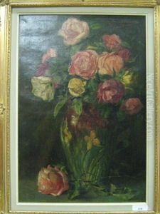 Art Nouveau Vaas Met Rozen.
