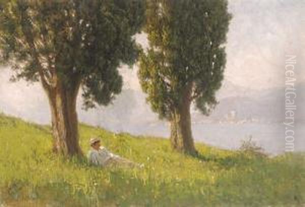Liegender Knabe Mit Strohhut Im Schatten Einer Zypresse Vor Einem See In Hugeliger Landschaft - view 1