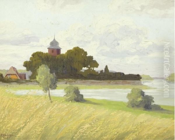 Norddeutsche Seelandschaft Mit Blick Auf Eine Ortschaft - view 1