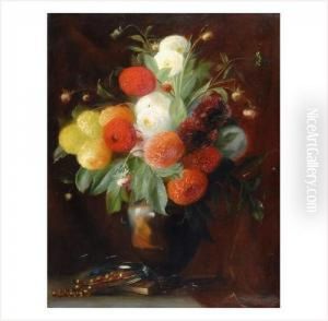 Dalhias Dans Un Vase