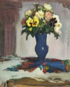 Bouquet De Fleurs Au Vase Bleu